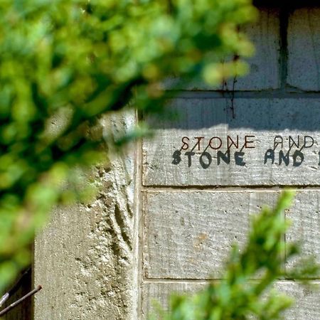 فندق 石と鉄-House Of Stone And Iron أوتارو المظهر الخارجي الصورة